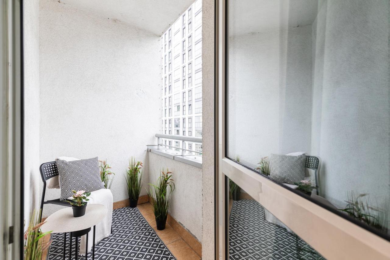 Superapart Stanow Zjednoczonych 72 Apartment Warsaw Luaran gambar